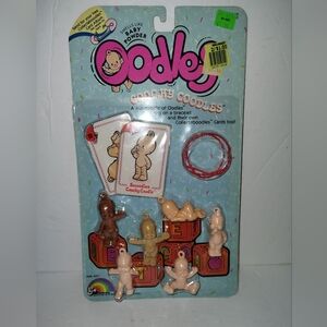 Vintage LJN Oodles Dolls 7 - 12 Coochy Coodles Figures w/Cards & Bracelet NIP
